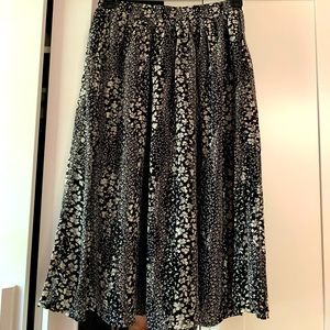 Midi flower print skirt